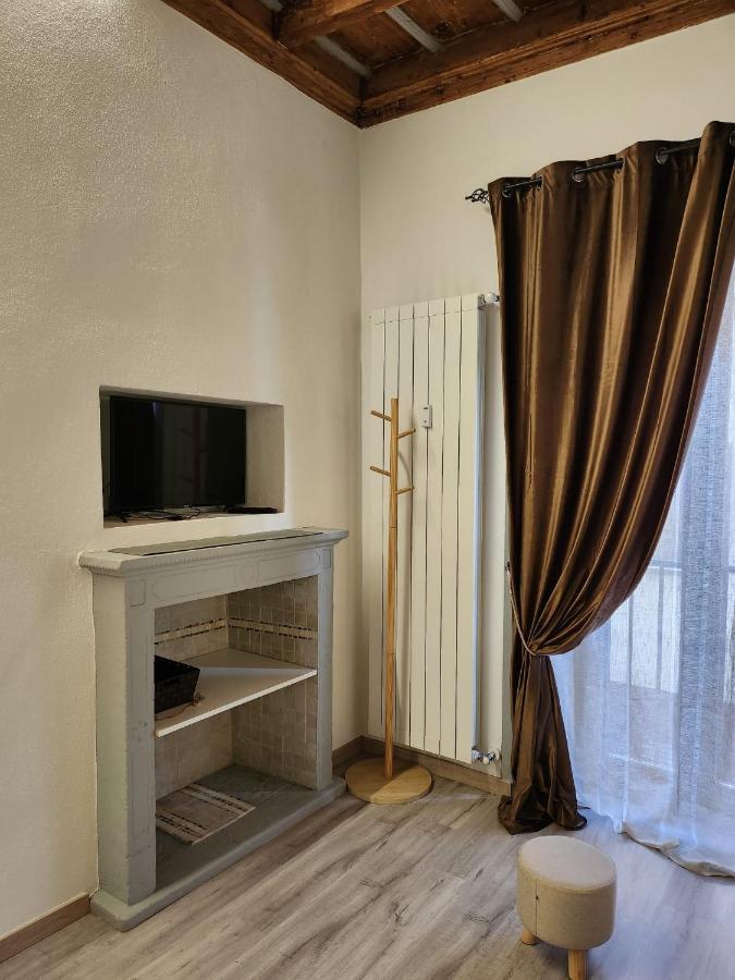 Mansarde & Suite Maison 1706 Lago Orta Borgomanero Exterior foto