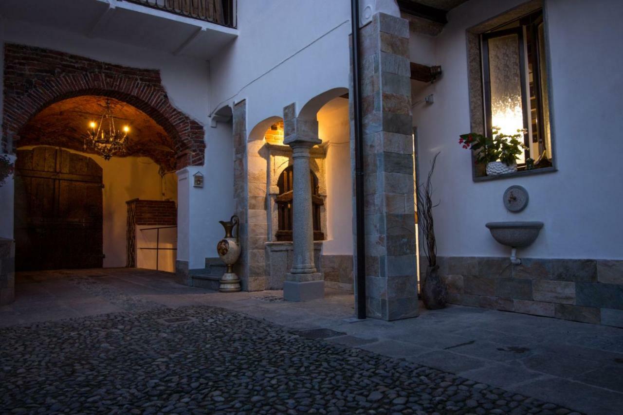 Mansarde & Suite Maison 1706 Lago Orta Borgomanero Exterior foto
